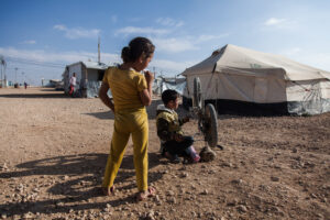 stylianos papardelas anamoni Στυλιανός Παπαρδέλας refugee crisis syrians refugees greece lesvos jordan zataari idomeni pireaus 7